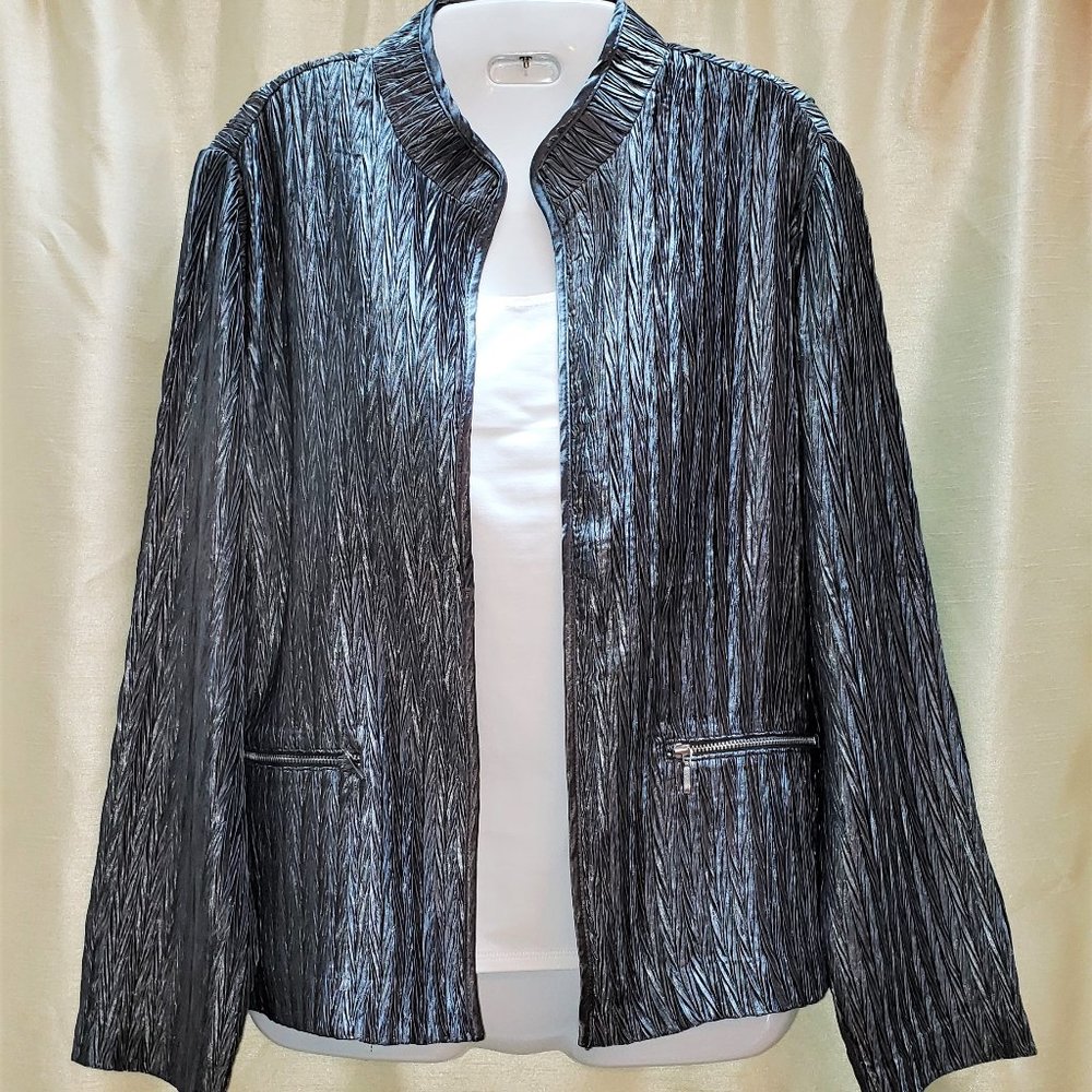 Chico’s Crinkle Shine Open Front Jacket, Long sleeved Shimmery, Size 1, NWT